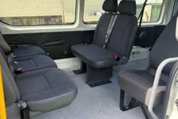 2011 Toyota HiAce Commuter TRH223R MY11 Upgrade