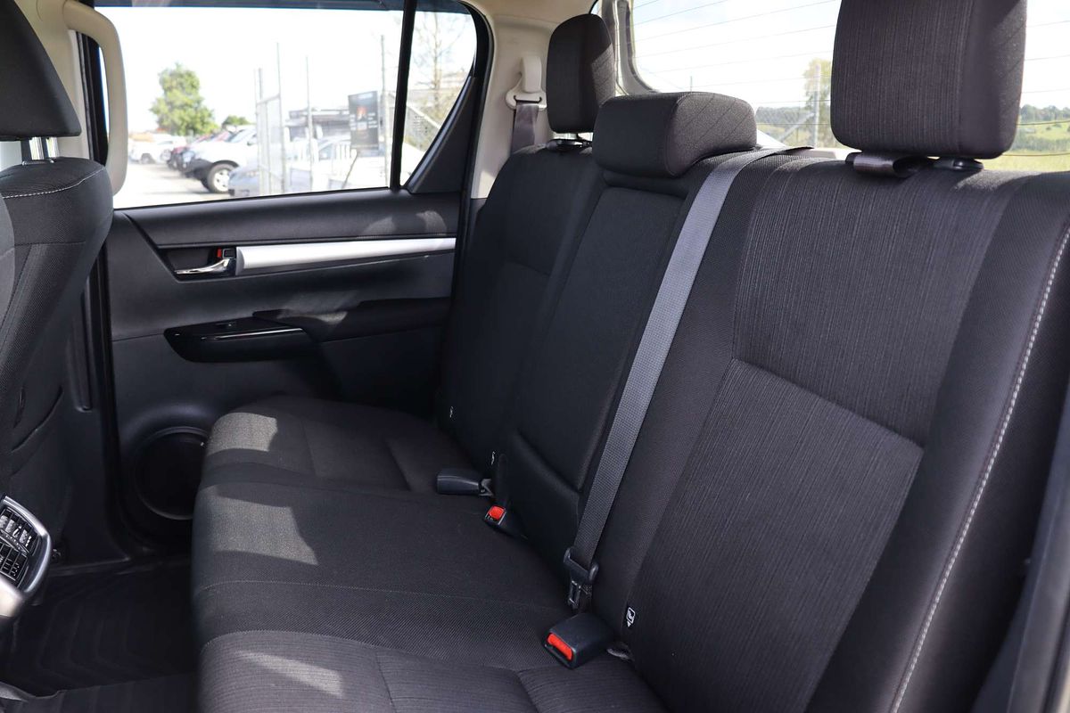 2022 Toyota Hilux SR5 GUN126R 4X4