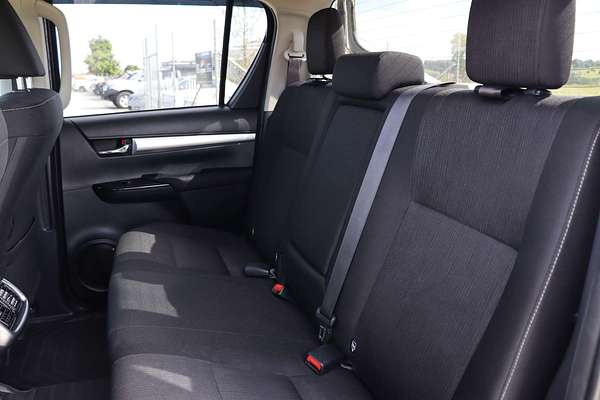 2022 Toyota Hilux SR5 GUN126R 4X4