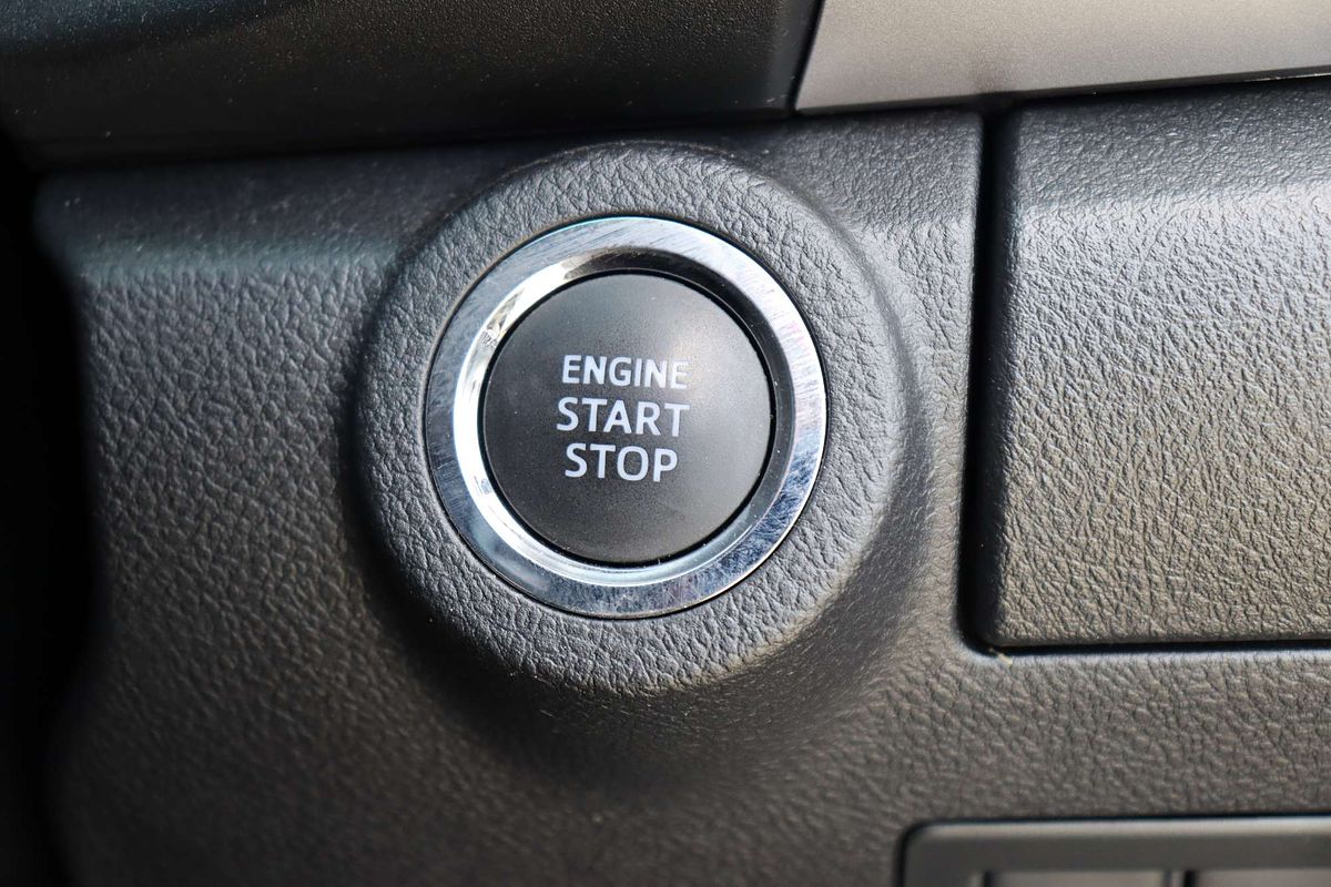 2022 Toyota Hilux SR5 GUN126R 4X4