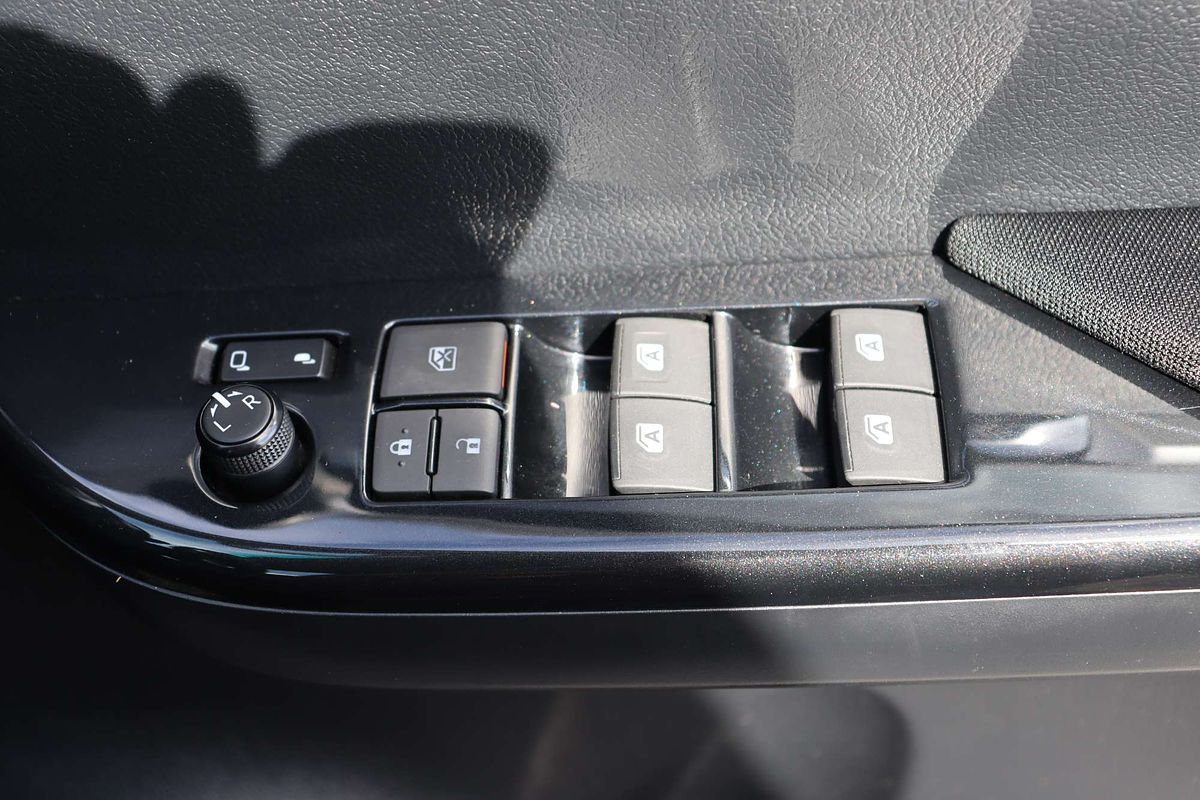 2022 Toyota Hilux SR5 GUN126R 4X4