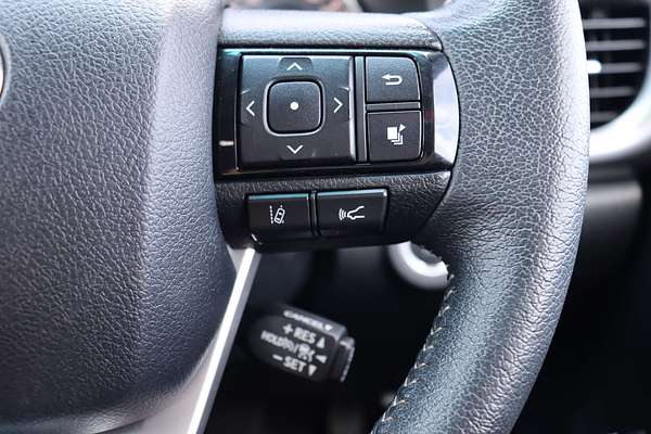 2022 Toyota Hilux SR5 GUN126R 4X4