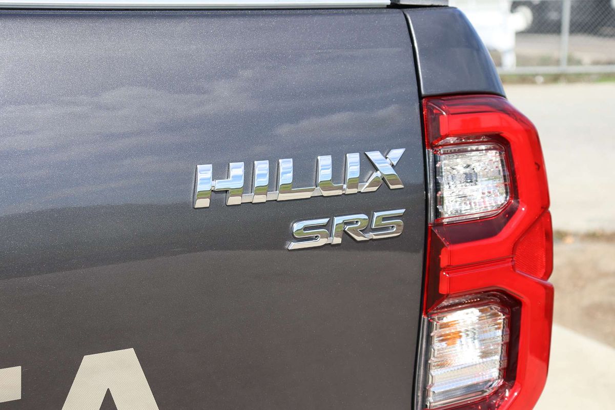 2022 Toyota Hilux SR5 GUN126R 4X4