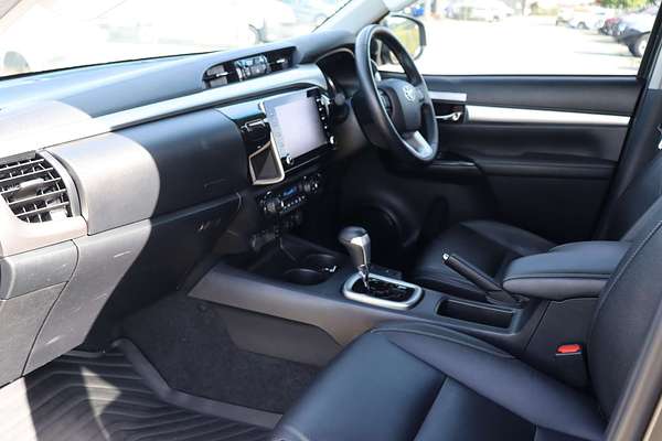 2023 Toyota Hilux SR5 GUN126R 4X4