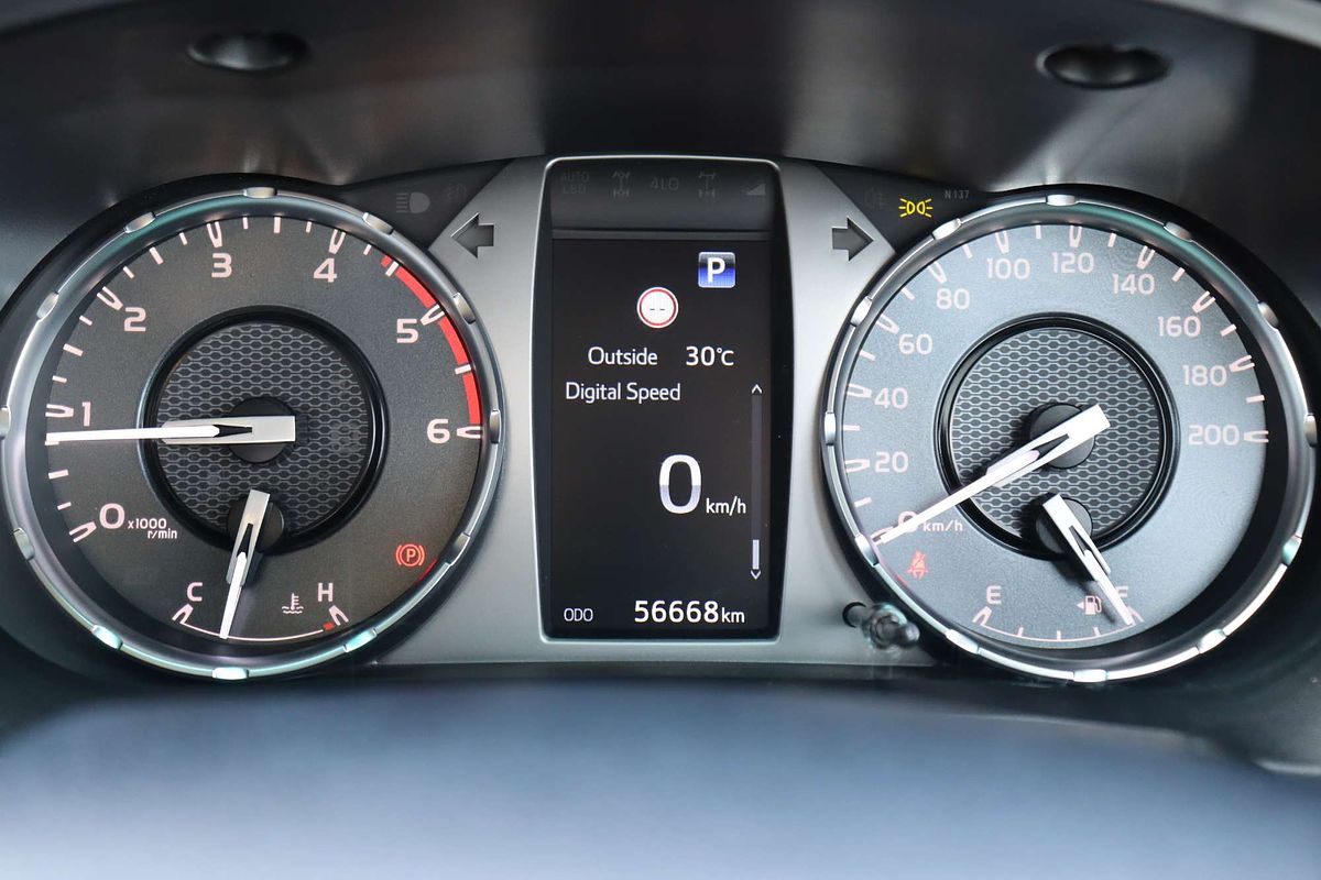 2023 Toyota Hilux SR5 GUN126R 4X4