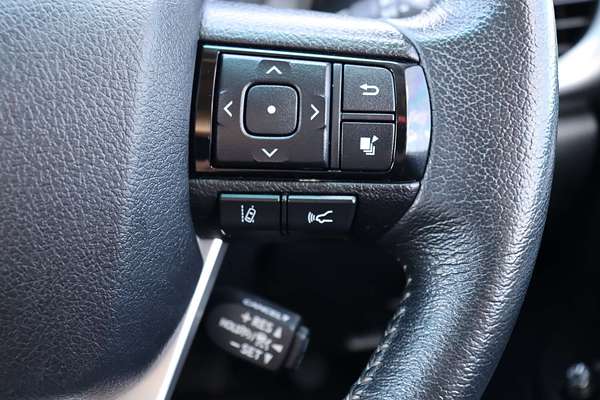 2023 Toyota Hilux SR5 GUN126R 4X4