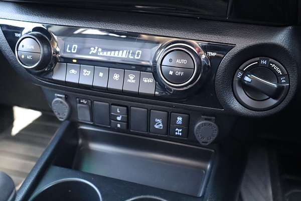 2023 Toyota Hilux SR5 GUN126R 4X4