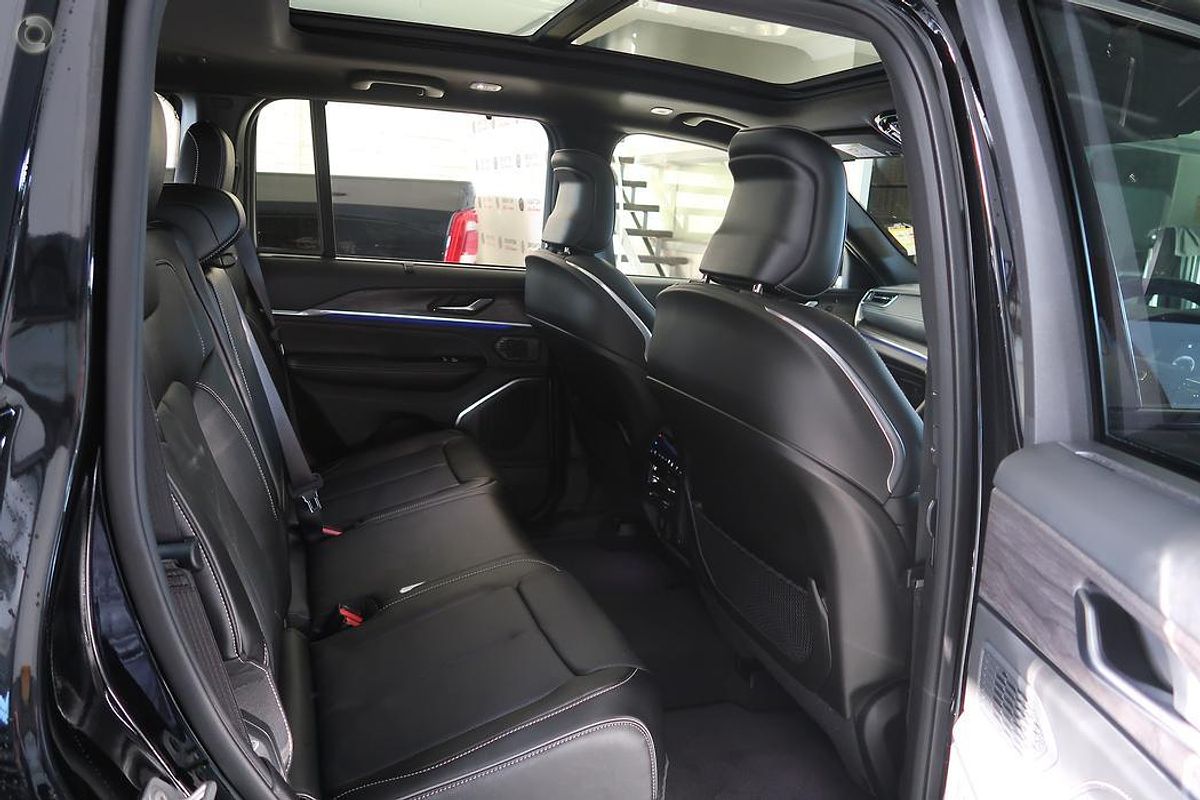 2023 Jeep Grand Cherokee Overland WL