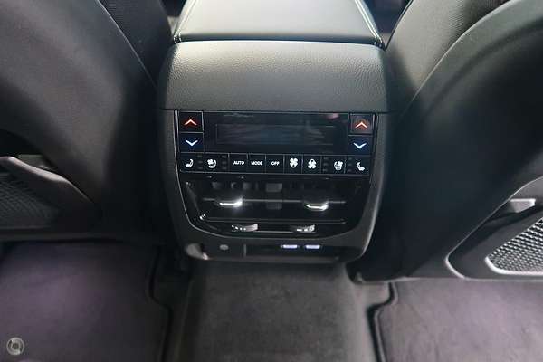2023 Jeep Grand Cherokee Overland WL