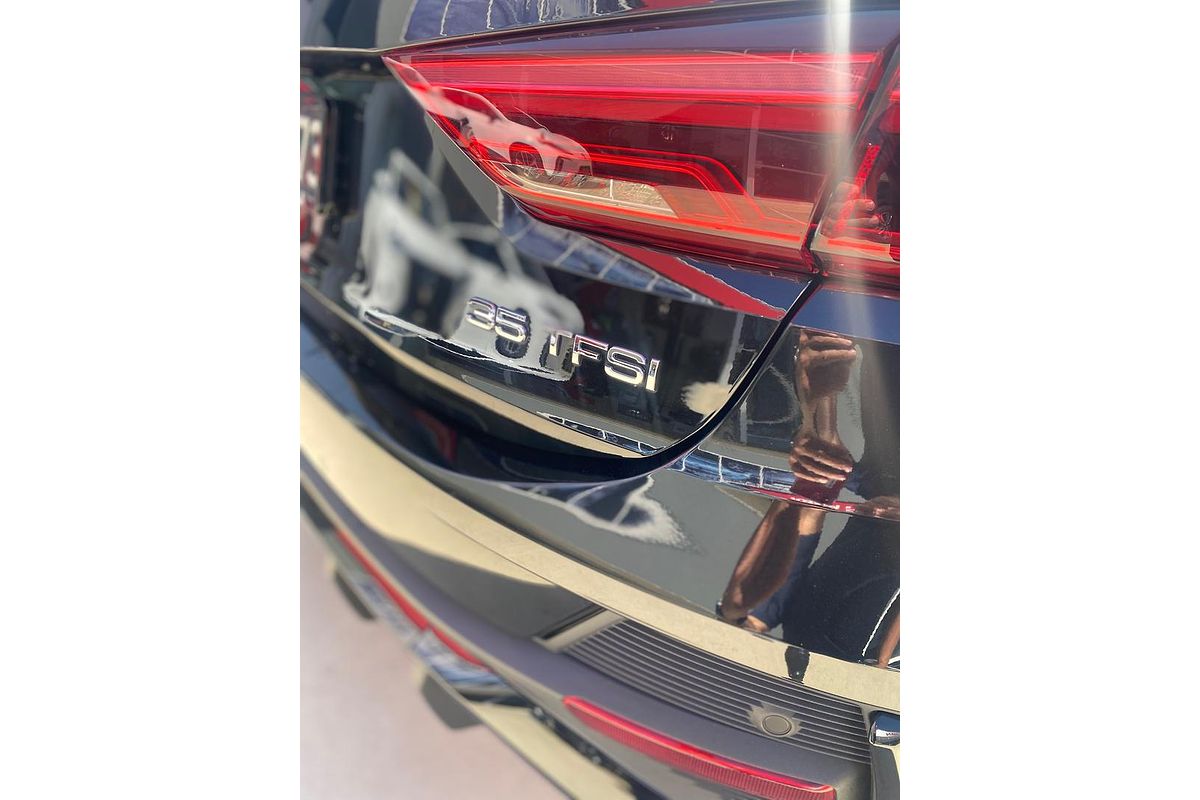 2022 Audi Q3 35 TFSI S Line F3