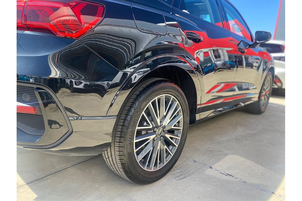 2022 Audi Q3 35 TFSI S Line F3