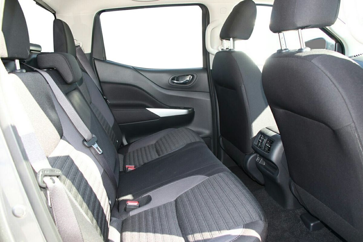 2024 Nissan Navara ST D23 4X4