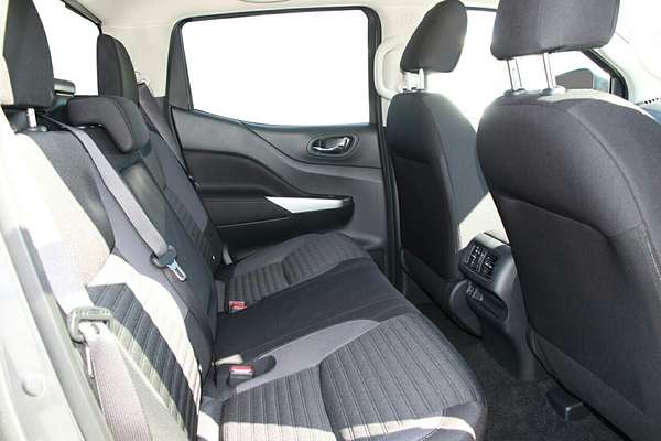 2024 Nissan Navara ST D23 4X4