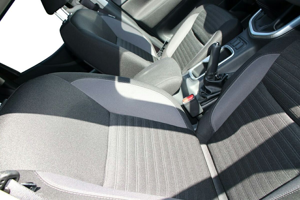 2024 Nissan Navara ST D23 4X4