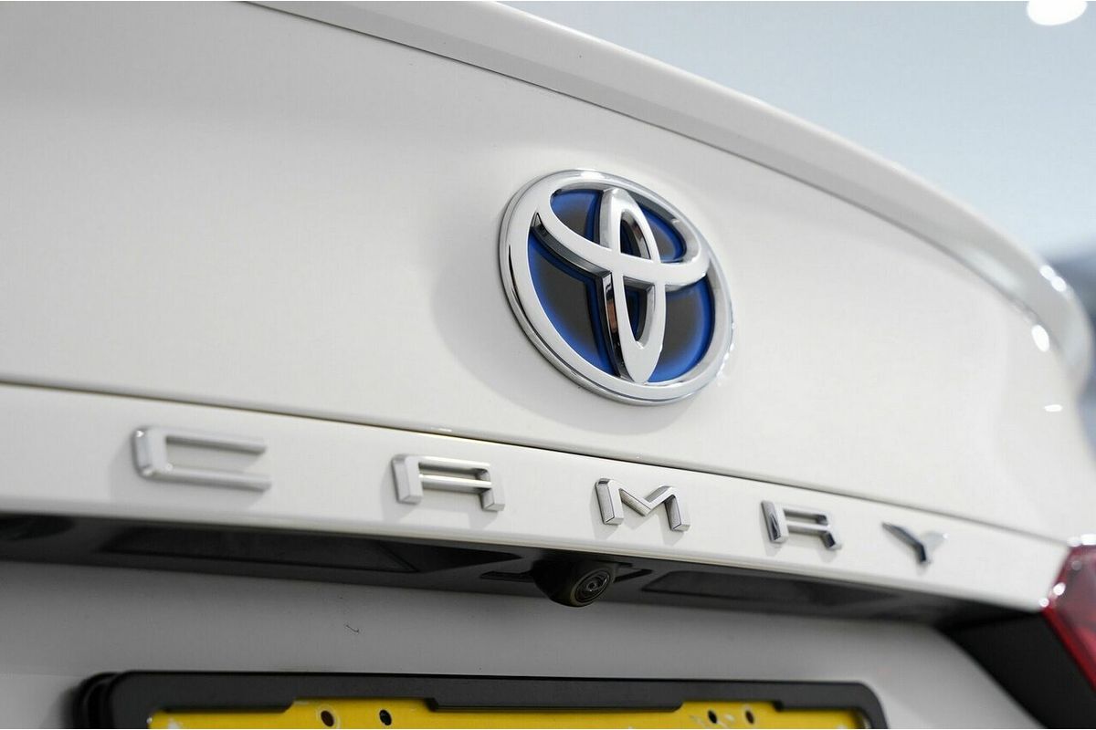 2022 Toyota Camry Ascent Sport AXVH70R