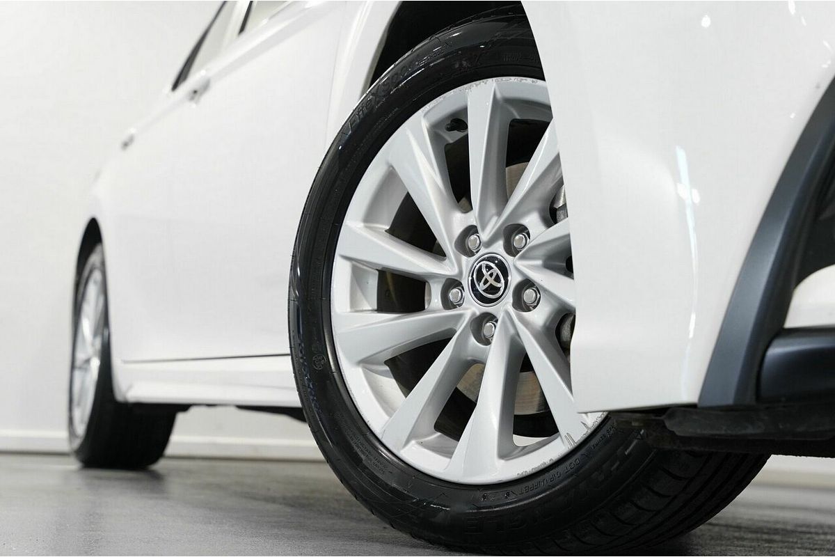 2022 Toyota Camry Ascent Sport AXVH70R