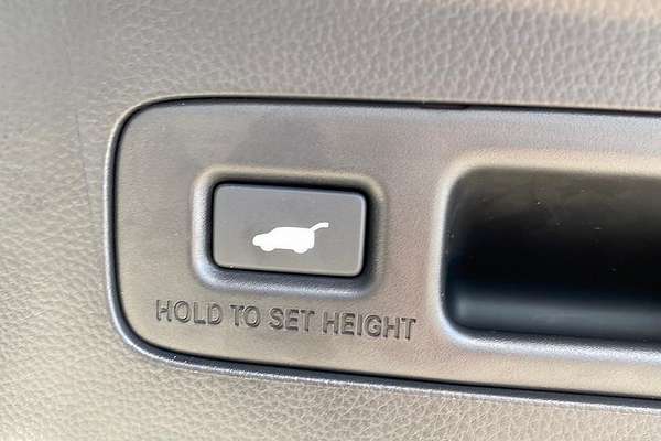 2023 Honda HR-V e:HEV L