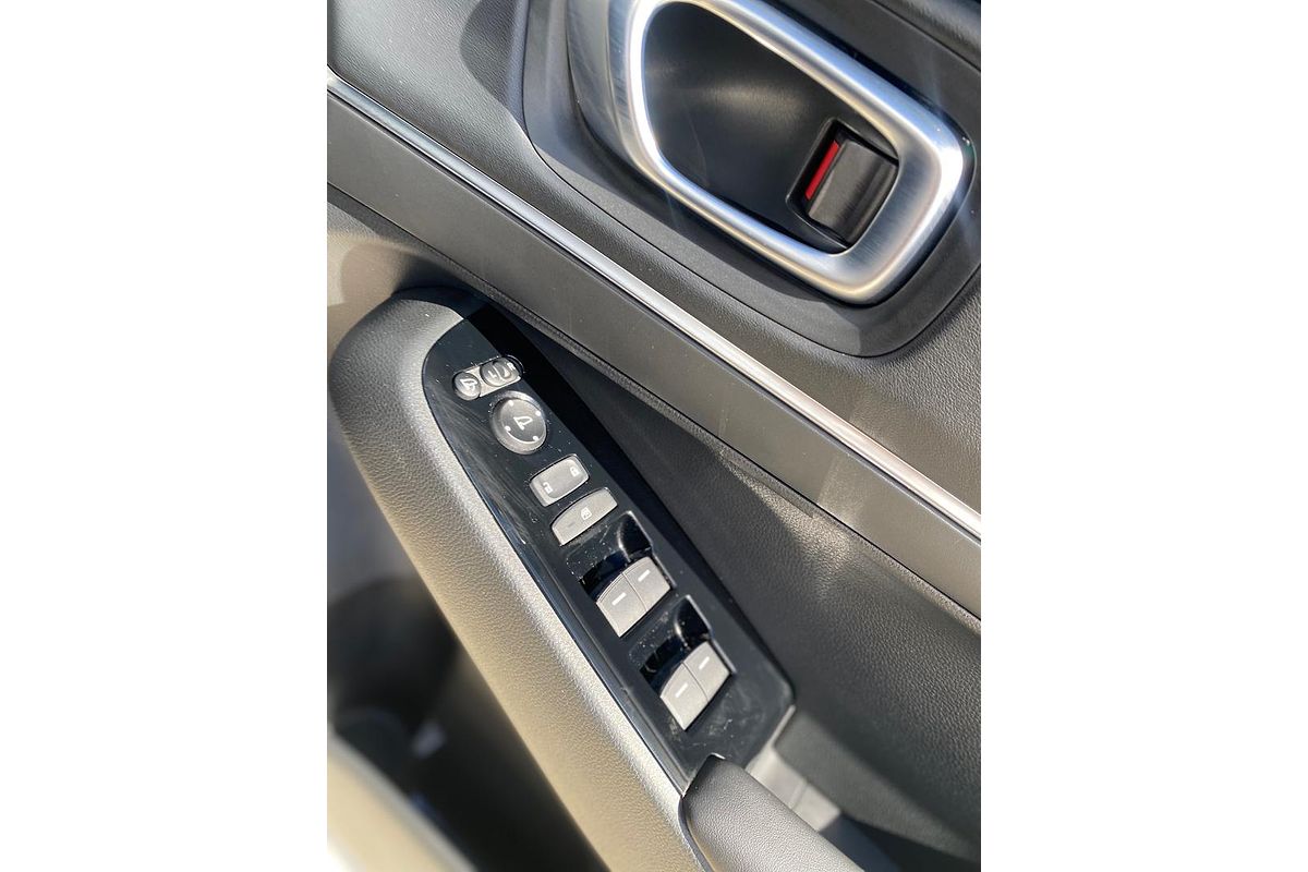 2023 Honda HR-V e:HEV L