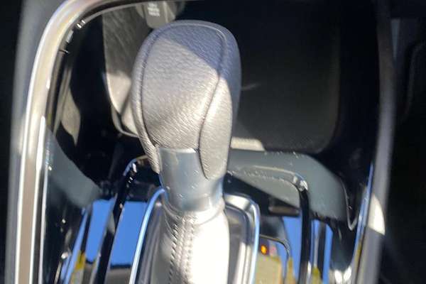 2023 Honda HR-V e:HEV L