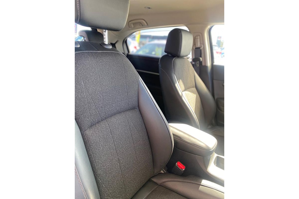 2023 Honda HR-V e:HEV L