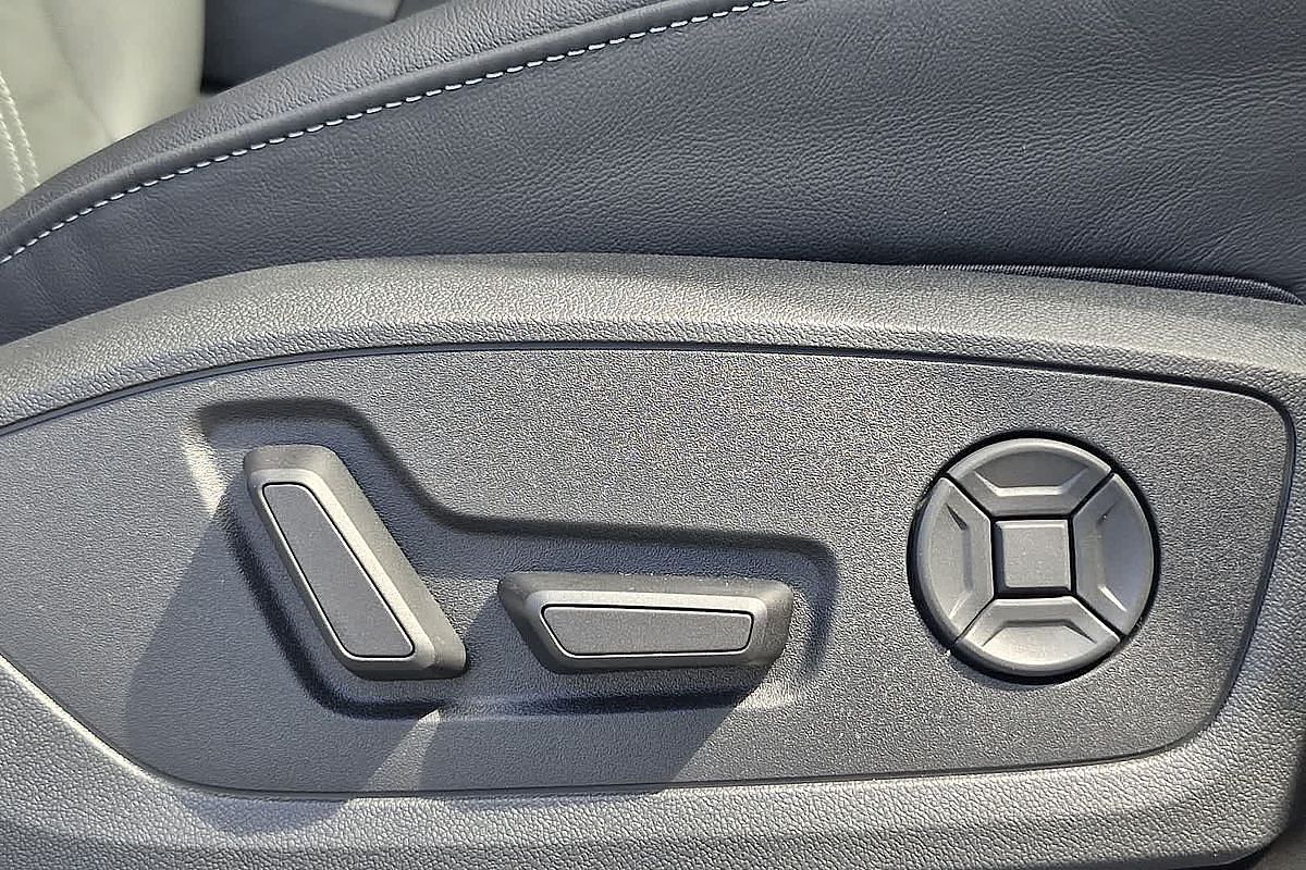 2024 Audi Q4 e-tron 45 F4