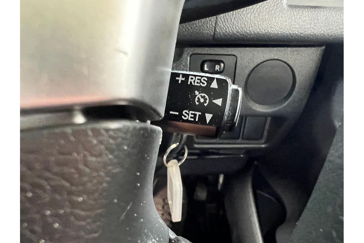 2014 Toyota Hiace KDH201R LWB