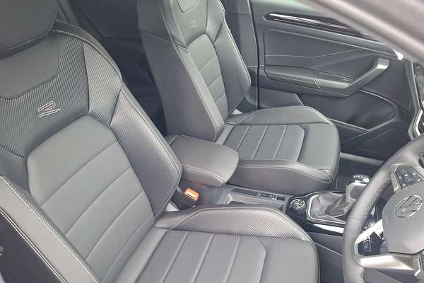 2024 Volkswagen T-Roc 140TSI R-Line D11