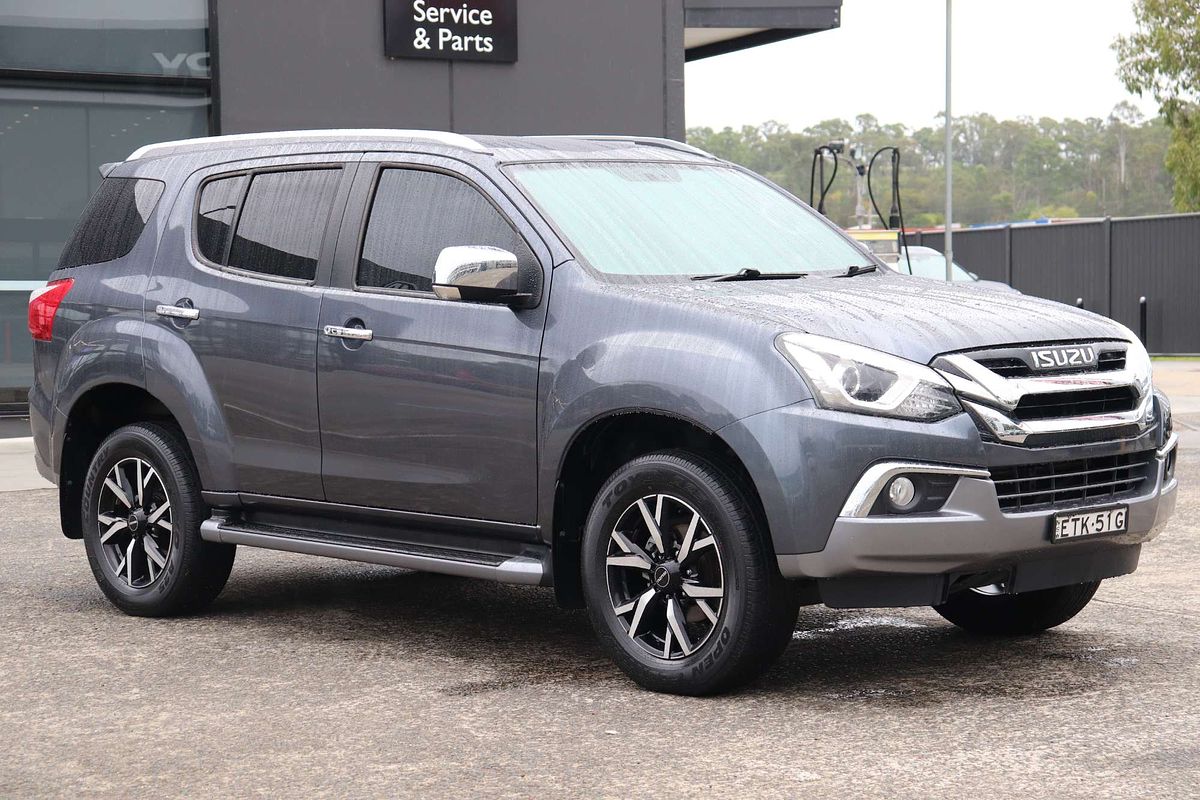 2021 Isuzu MU-X LS-T