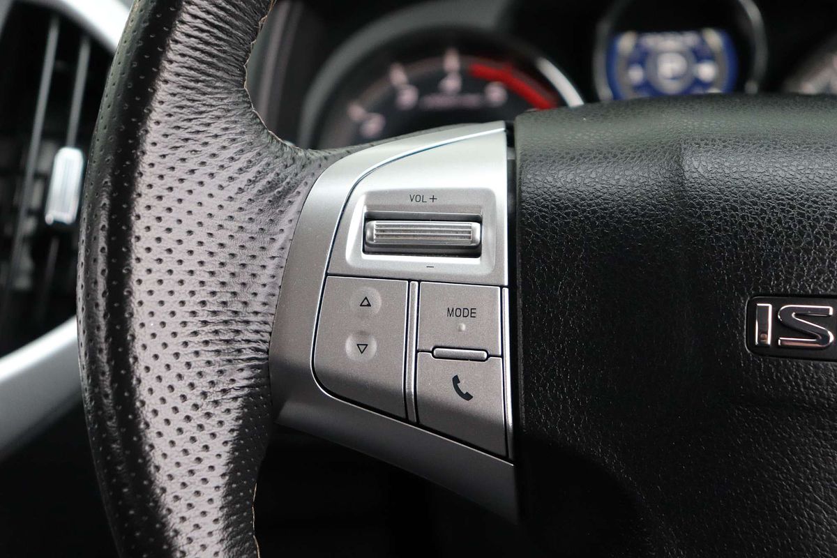 2021 Isuzu MU-X LS-T
