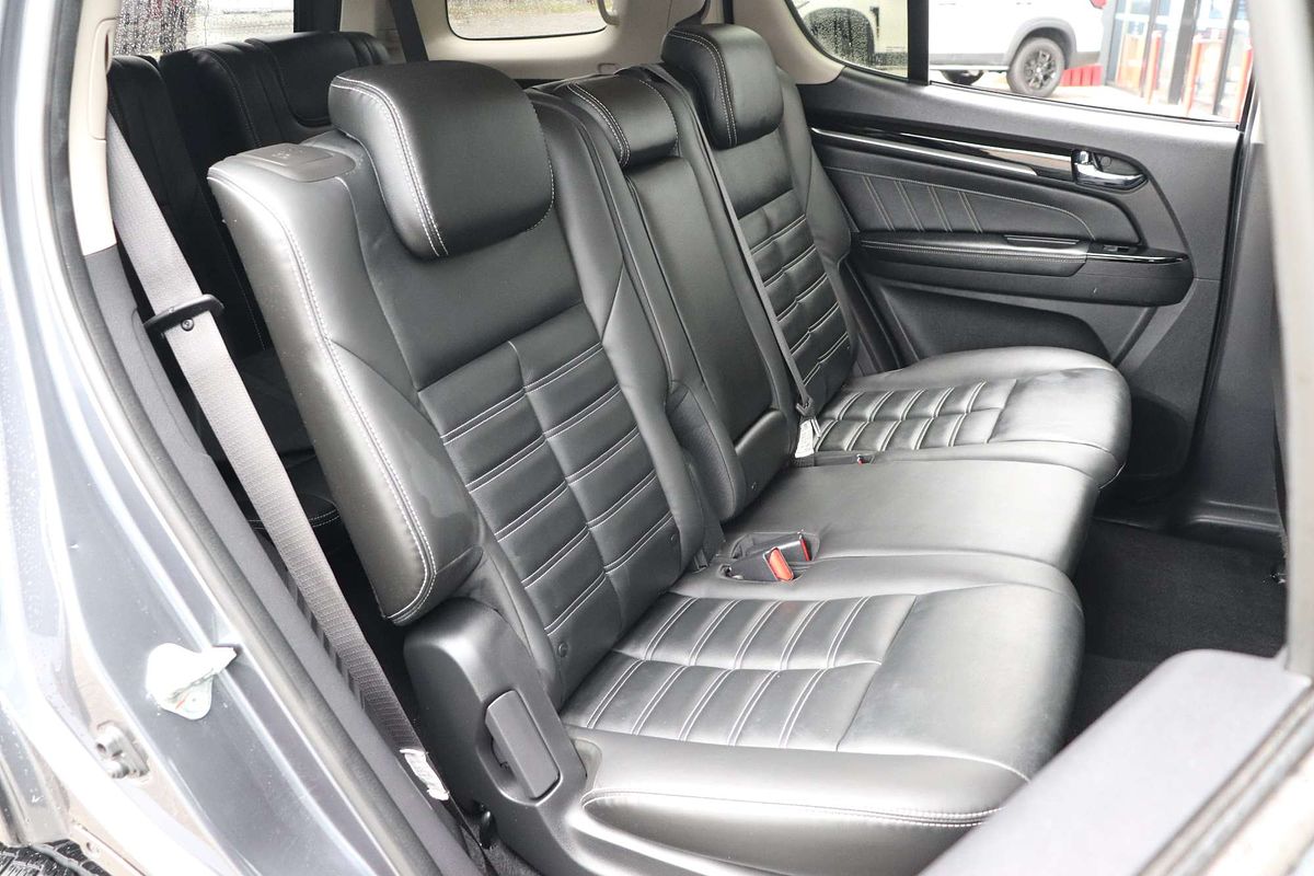 2021 Isuzu MU-X LS-T