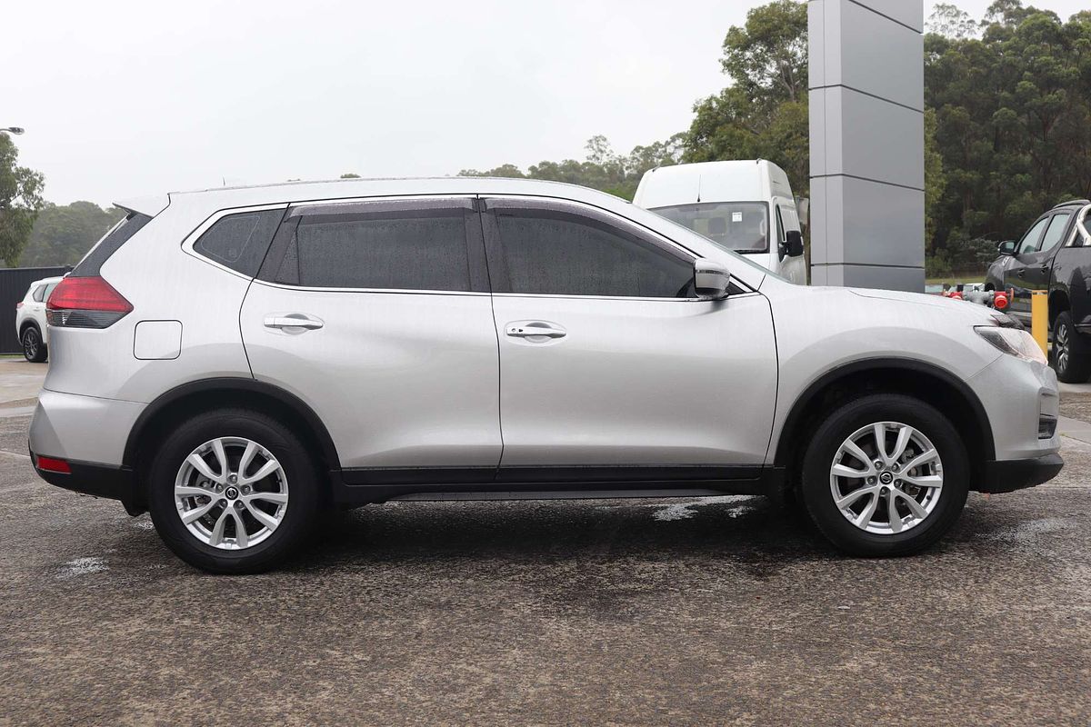 2022 Nissan X-TRAIL ST T32