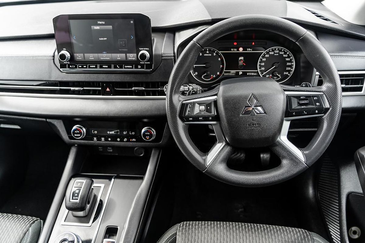 2023 Mitsubishi Outlander ES ZM