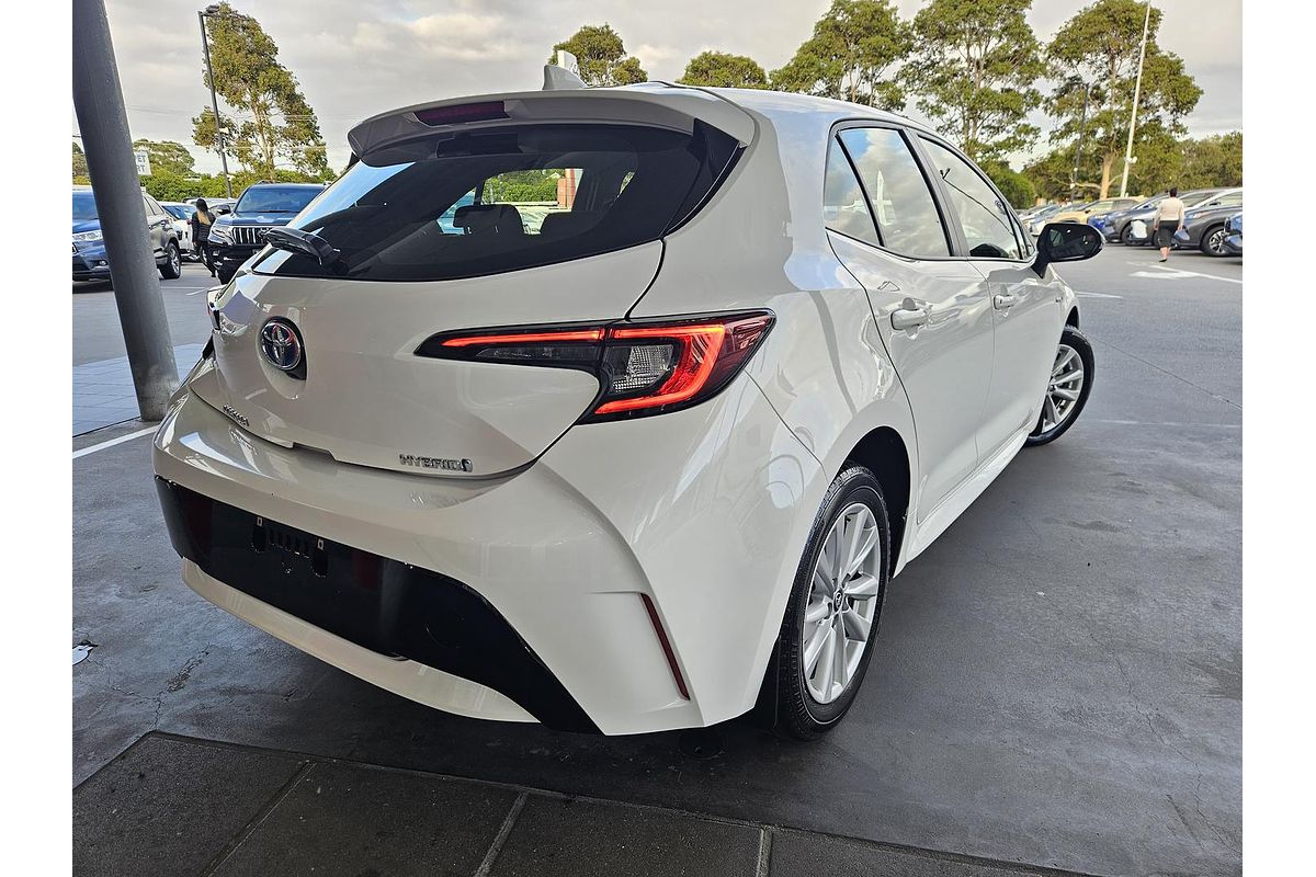 2022 Toyota Corolla Ascent Sport Hybrid ZWE211R