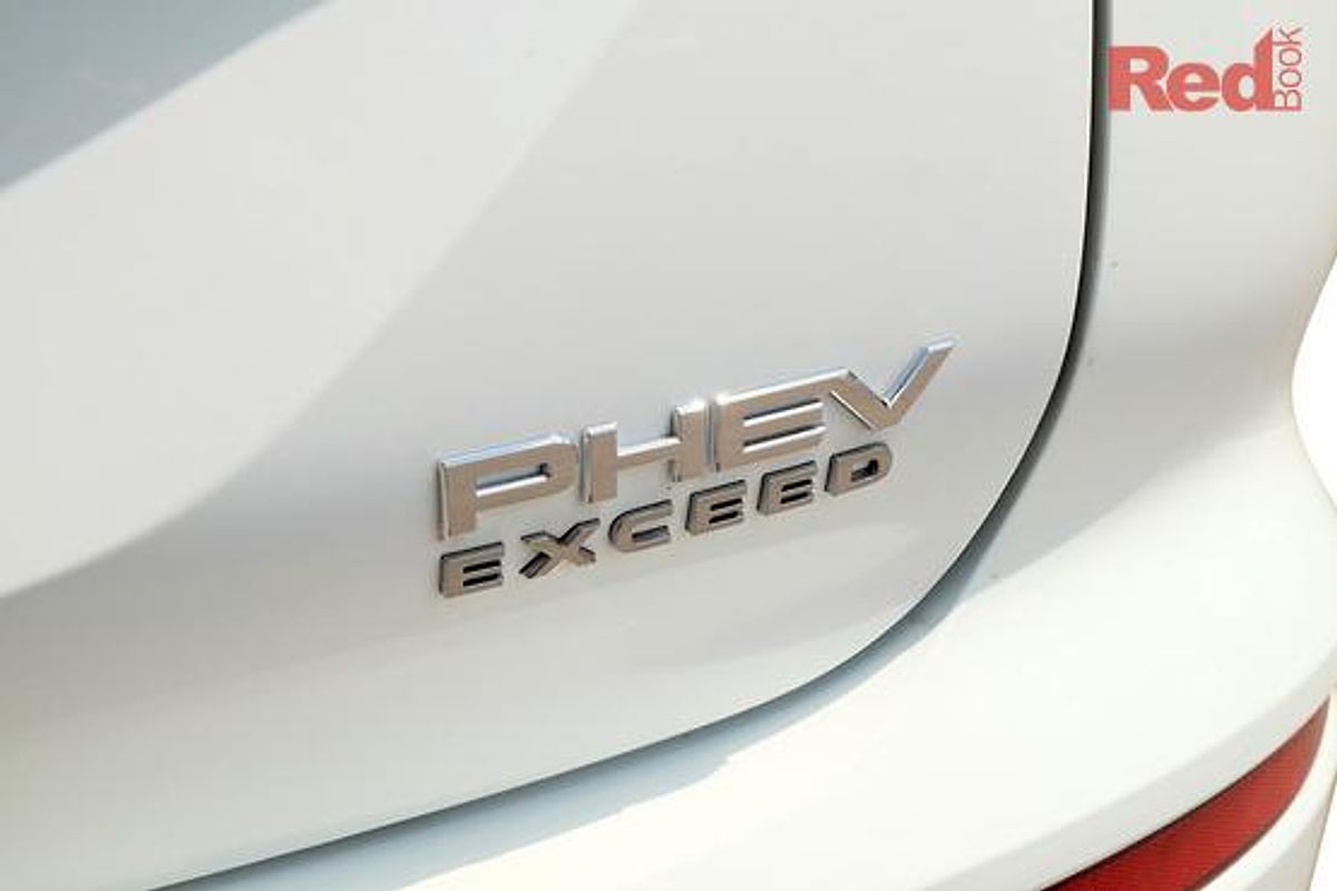 2025 Mitsubishi Outlander PHEV Exceed ZM