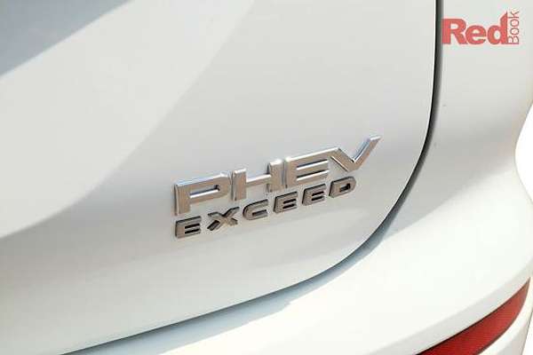 2025 Mitsubishi Outlander PHEV Exceed ZM