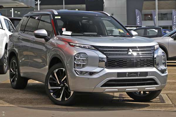 2024 Mitsubishi Outlander PHEV Exceed Tourer ZM