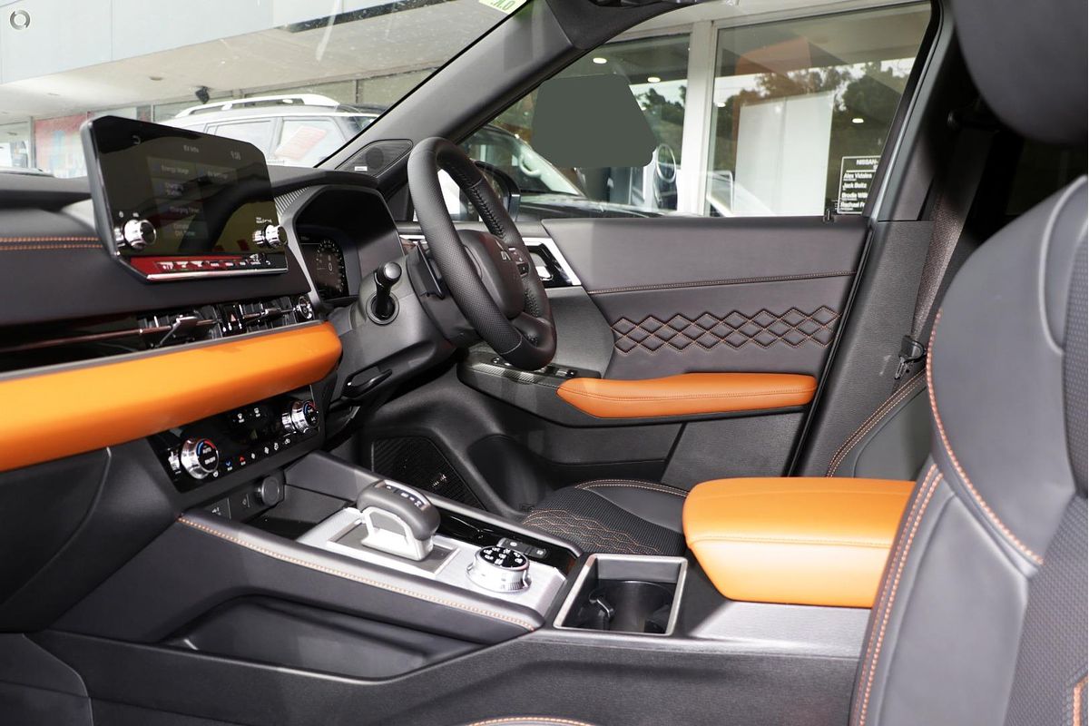 2024 Mitsubishi Outlander PHEV Exceed Tourer ZM