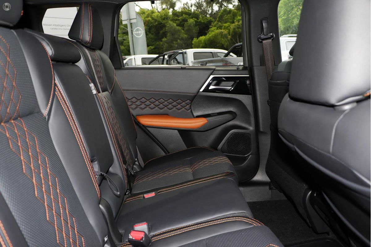 2024 Mitsubishi Outlander PHEV Exceed Tourer ZM