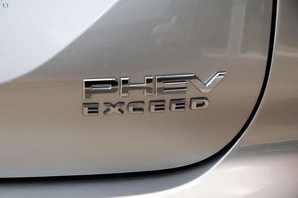 2024 Mitsubishi Outlander PHEV Exceed Tourer ZM