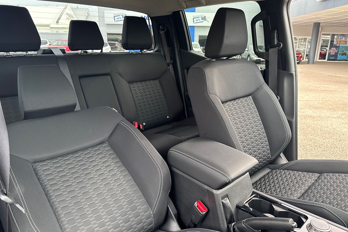 2024 Mitsubishi Triton GLS MV 4X4
