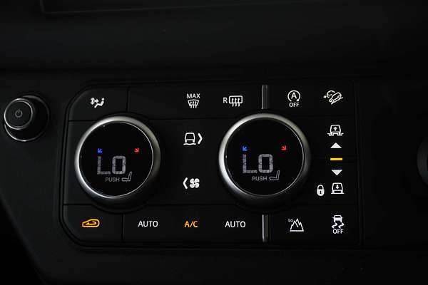 2024 Land Rover Defender 110 D350 X-Dynamic SE L663