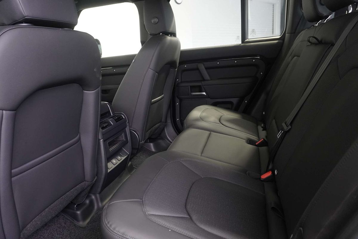 2024 Land Rover Defender 110 D350 X-Dynamic SE L663