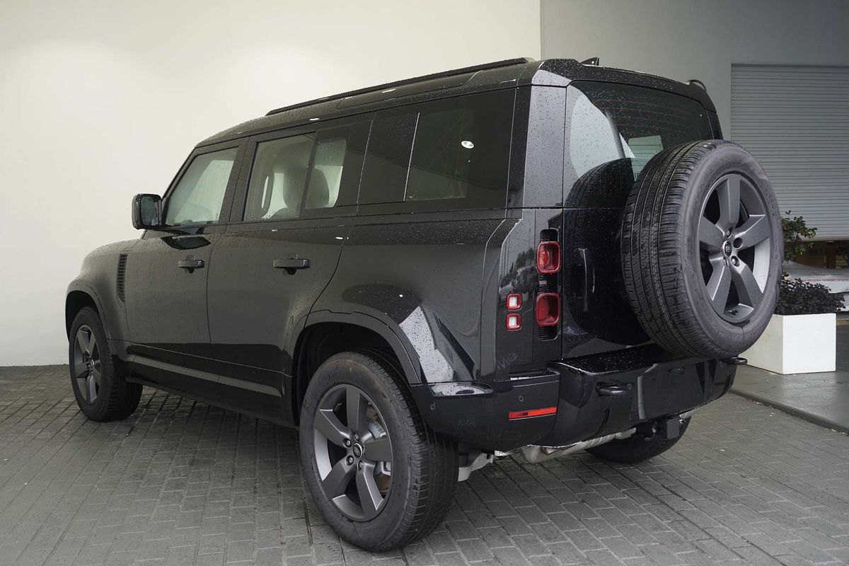 2024 Land Rover Defender 110 D350 X-Dynamic SE L663