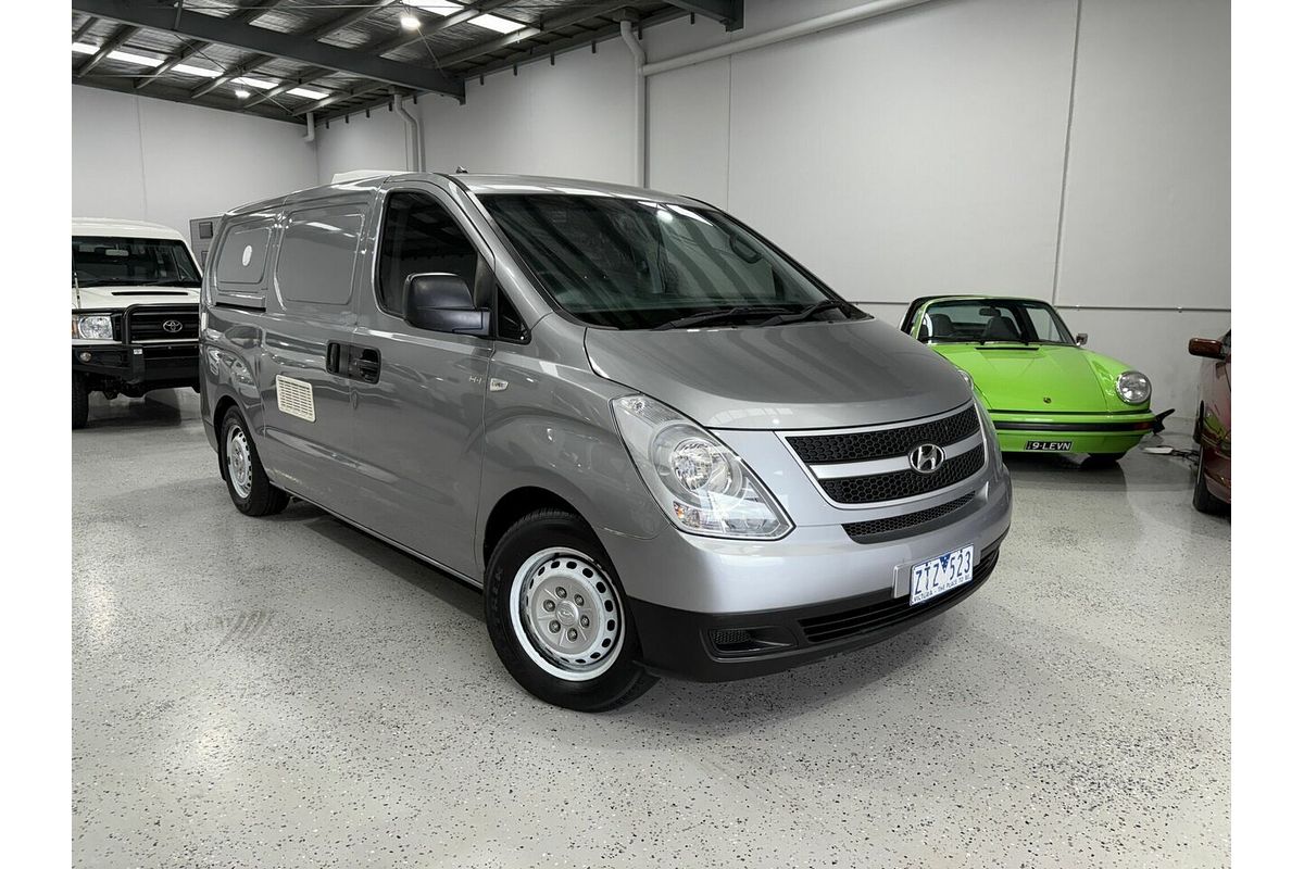 2013 Hyundai iLoad TQ2-V