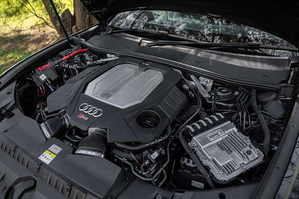 2022 Audi RS6  C8