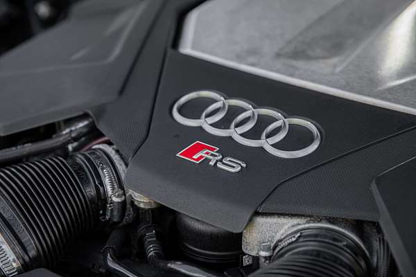 2022 Audi RS6  C8