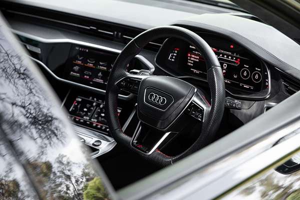 2022 Audi RS6  C8