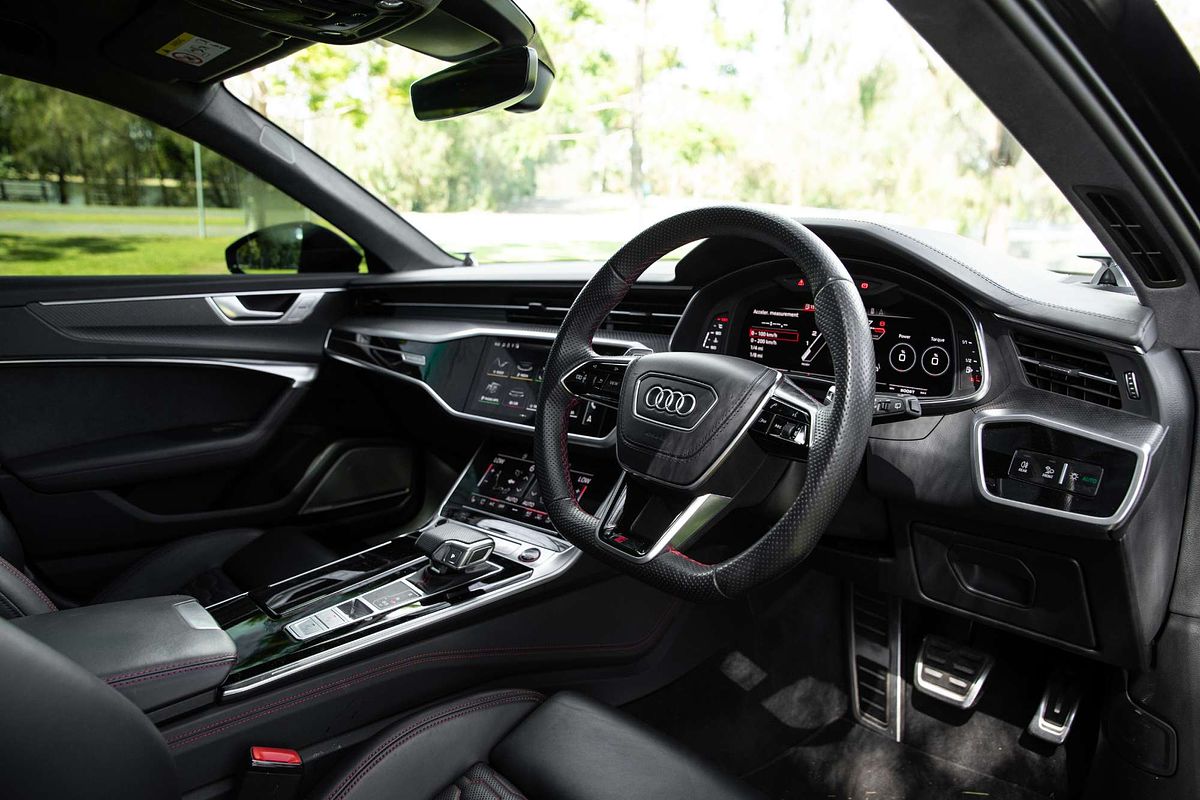 2022 Audi RS6  C8
