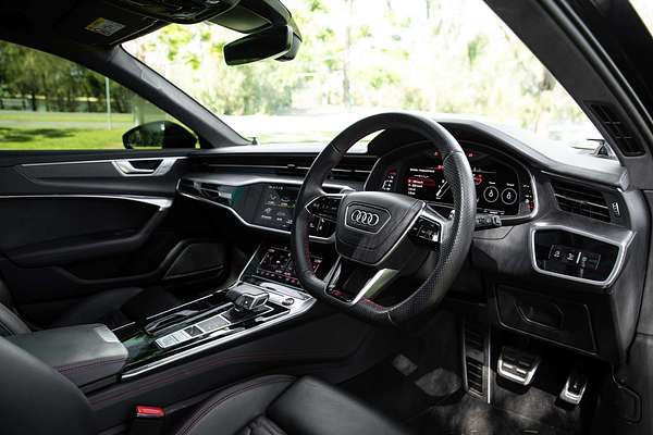 2022 Audi RS6  C8
