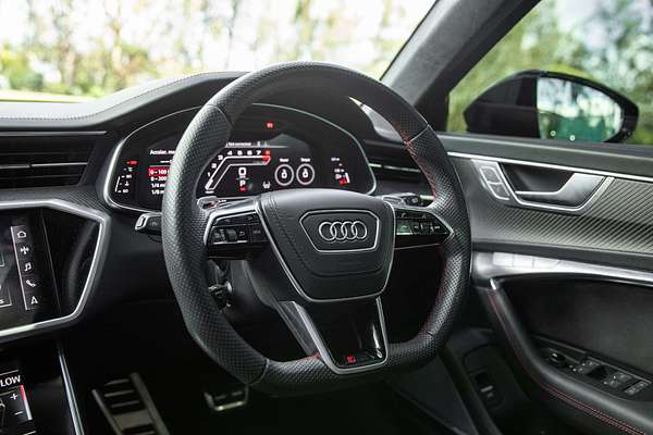 2022 Audi RS6  C8